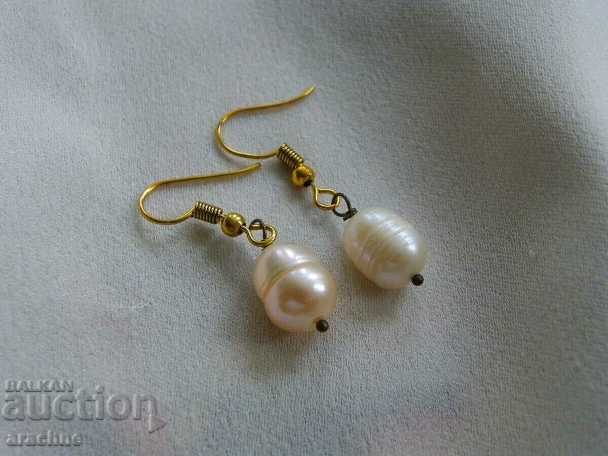 Gold plated earrings with large pearls with price 65.00 BGN | € 33.23 Gold plated earrings with large pearls with price 65.00 BGN | € 33.23
