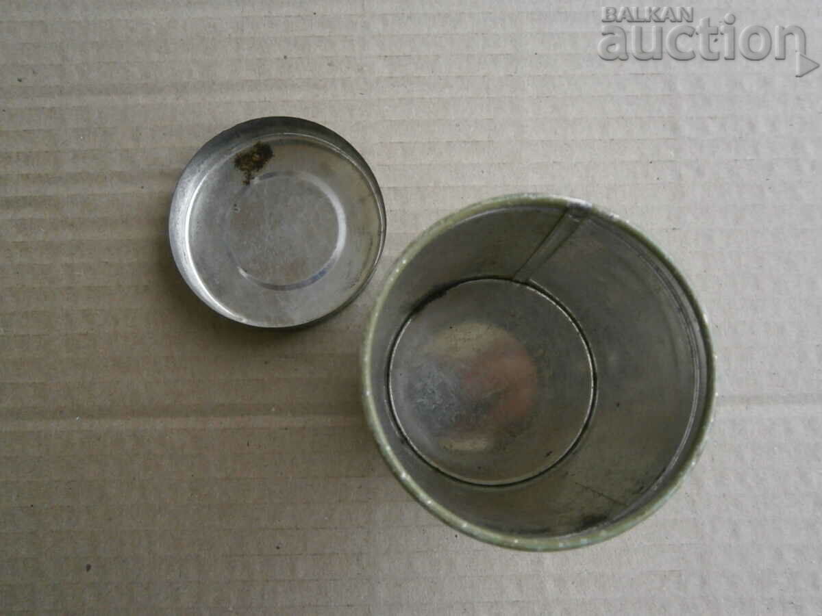 tin can LOREAL HENNE Paris old can box RRRRRRRRR - 6 tin can LOREAL HENNE Paris old can box RRRRRRRRR - 6