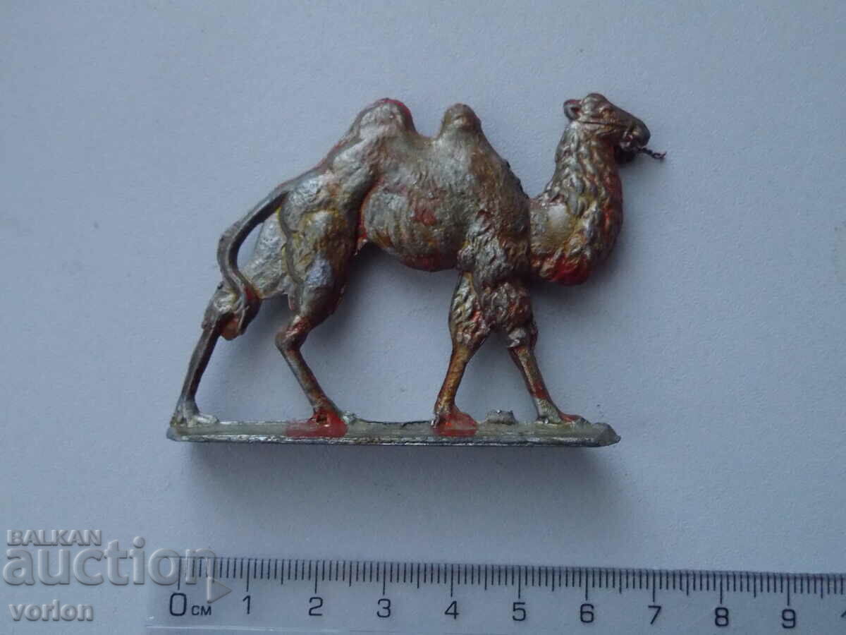 Old lead figure, animals: camel.