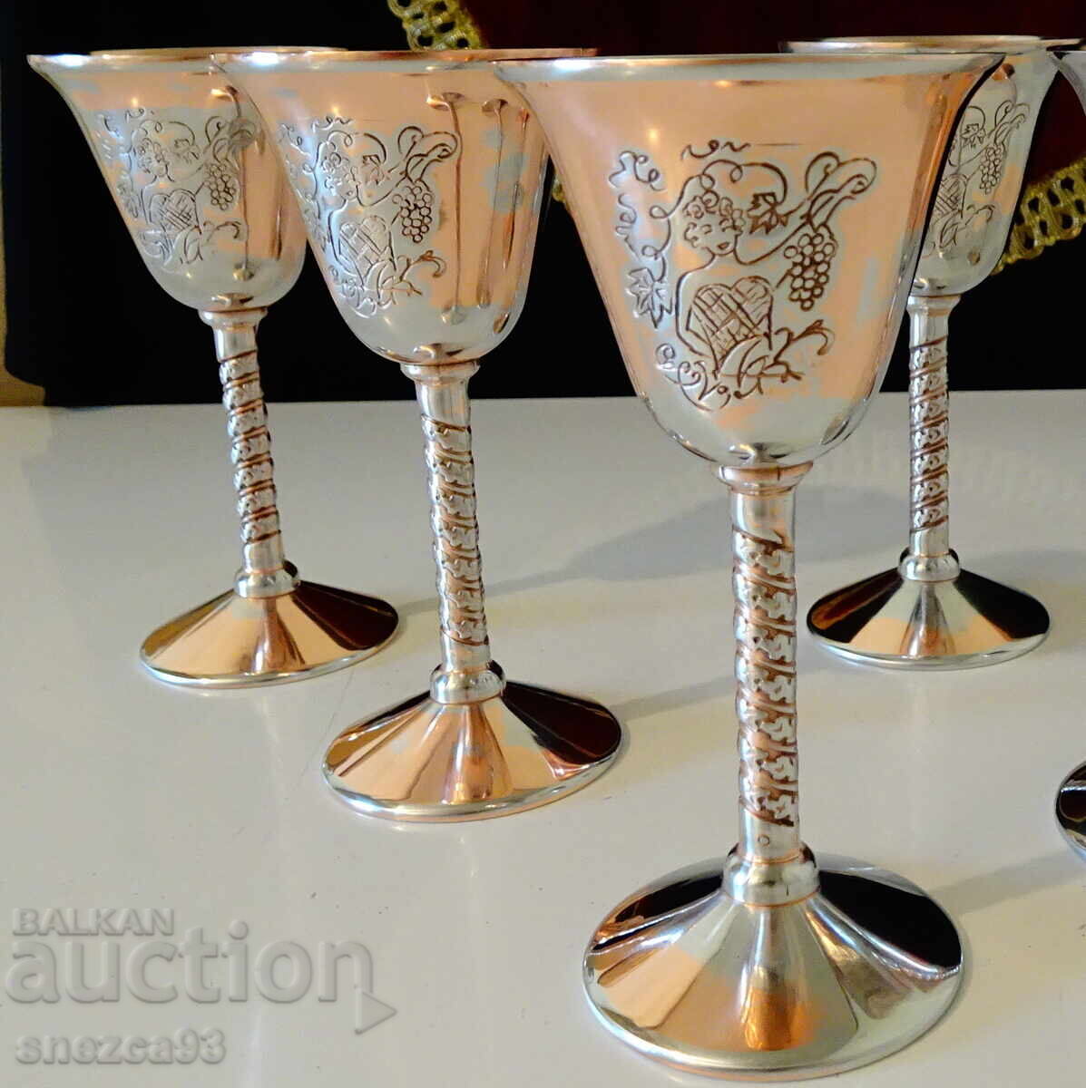 Copper cups with a picture of a Lady picking grapes, 4 pieces with price 99.00 BGN | € 50.62 Copper cups with a picture of a Lady picking grapes, 4 pieces with price 99.00 BGN | € 50.62