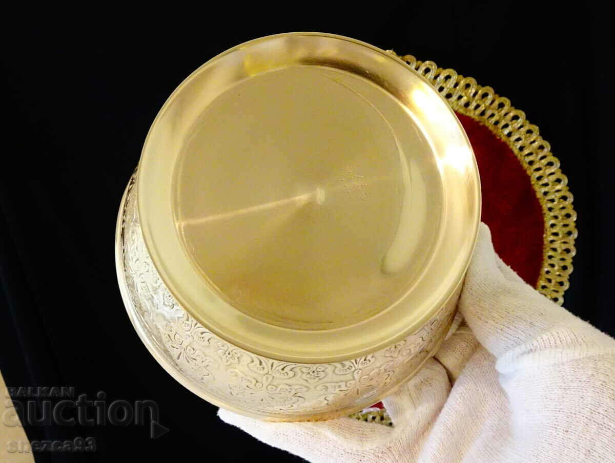 British India bronze candy bowl, marked. - 5 British India bronze candy bowl, marked. - 5