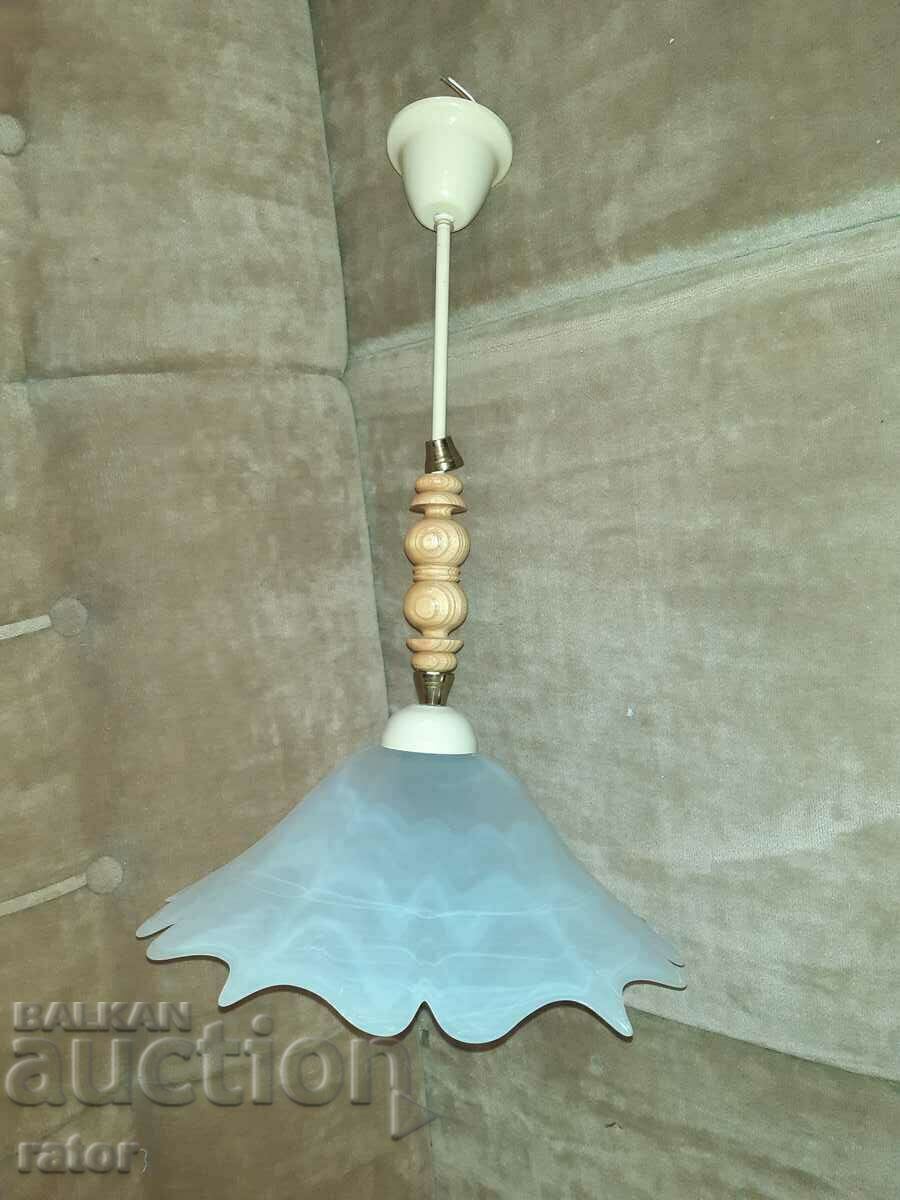 Παλιός όμορφος πολυέλαιος, λάμπα, φωτισμός με τιμή € 11.99 | 23.45 BGN Παλιός όμορφος πολυέλαιος, λάμπα, φωτισμός με τιμή € 11.99 | 23.45 BGN