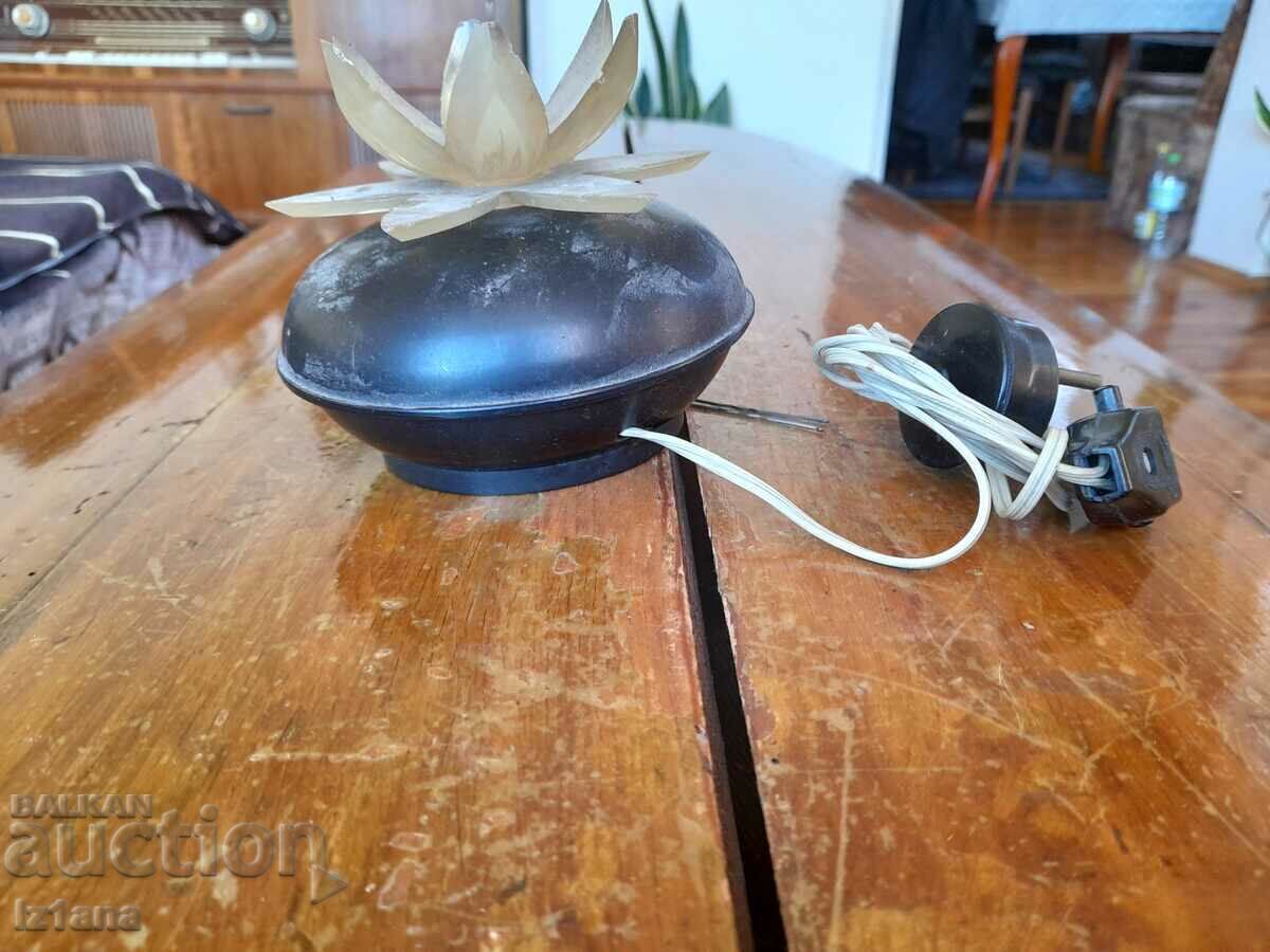 Old decorative lamp with price 12.00 BGN | € 6.14 Old decorative lamp with price 12.00 BGN | € 6.14