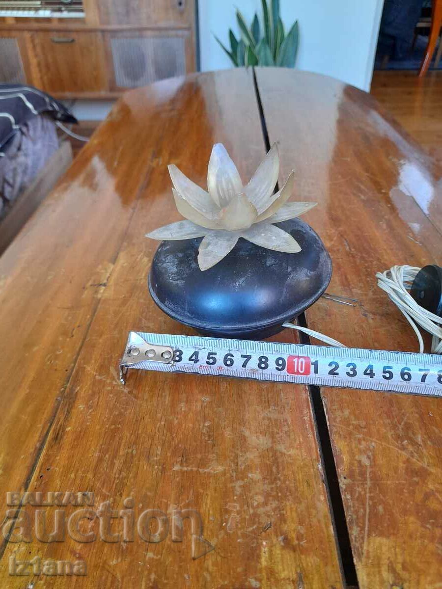 Delivery of Old decorative lamp Delivery of Old decorative lamp