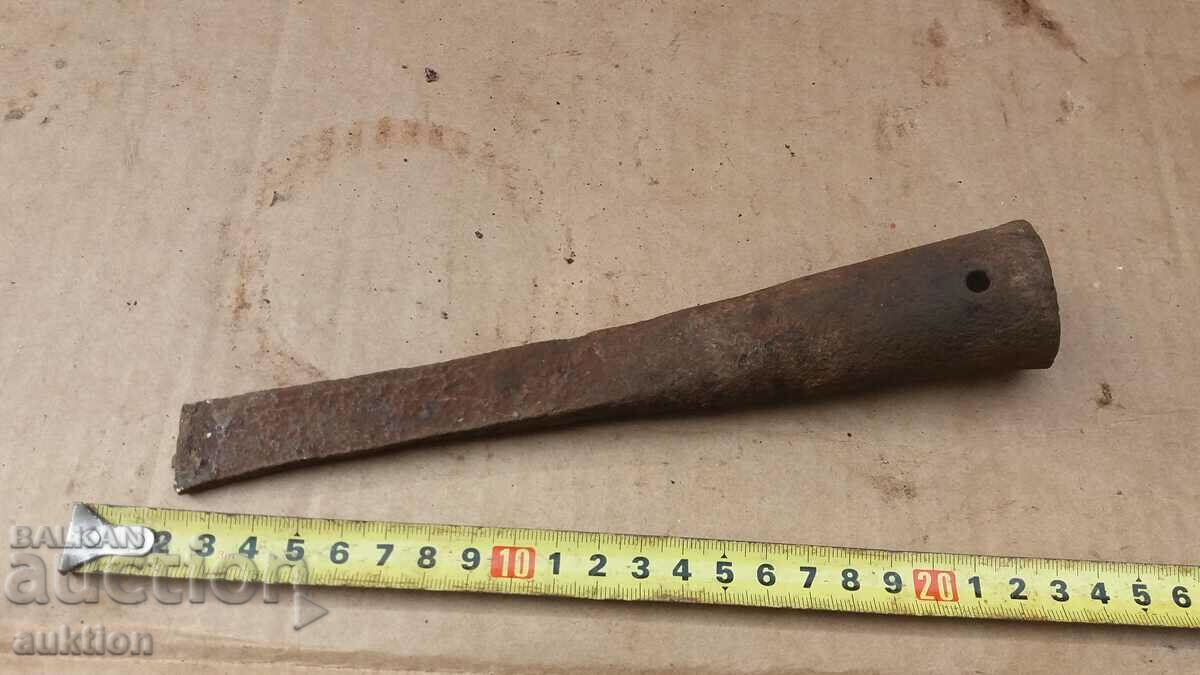 REVIERE ÎN SPERIĂȚĂ cu preț 2.99 BGN | € 1.53 REVIERE ÎN SPERIĂȚĂ cu preț 2.99 BGN | € 1.53