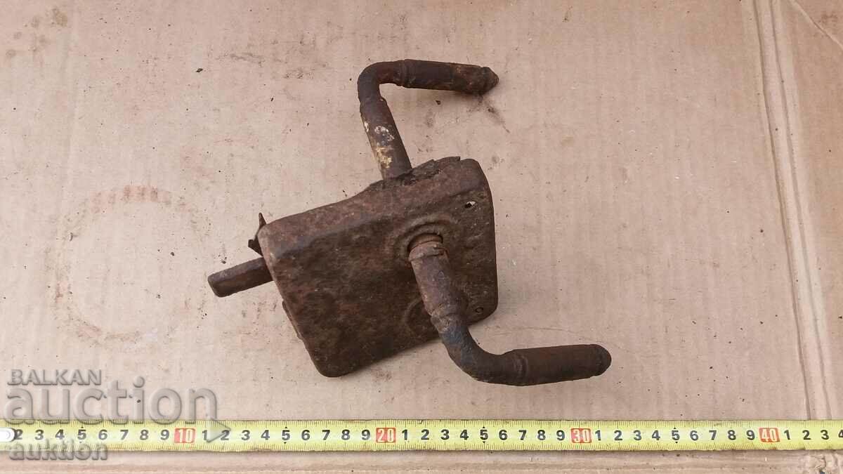 Аукцион КОВАНА ВЪЗРОЖДЕНСКА БРАВА Аукцион КОВАНА ВЪЗРОЖДЕНСКА БРАВА