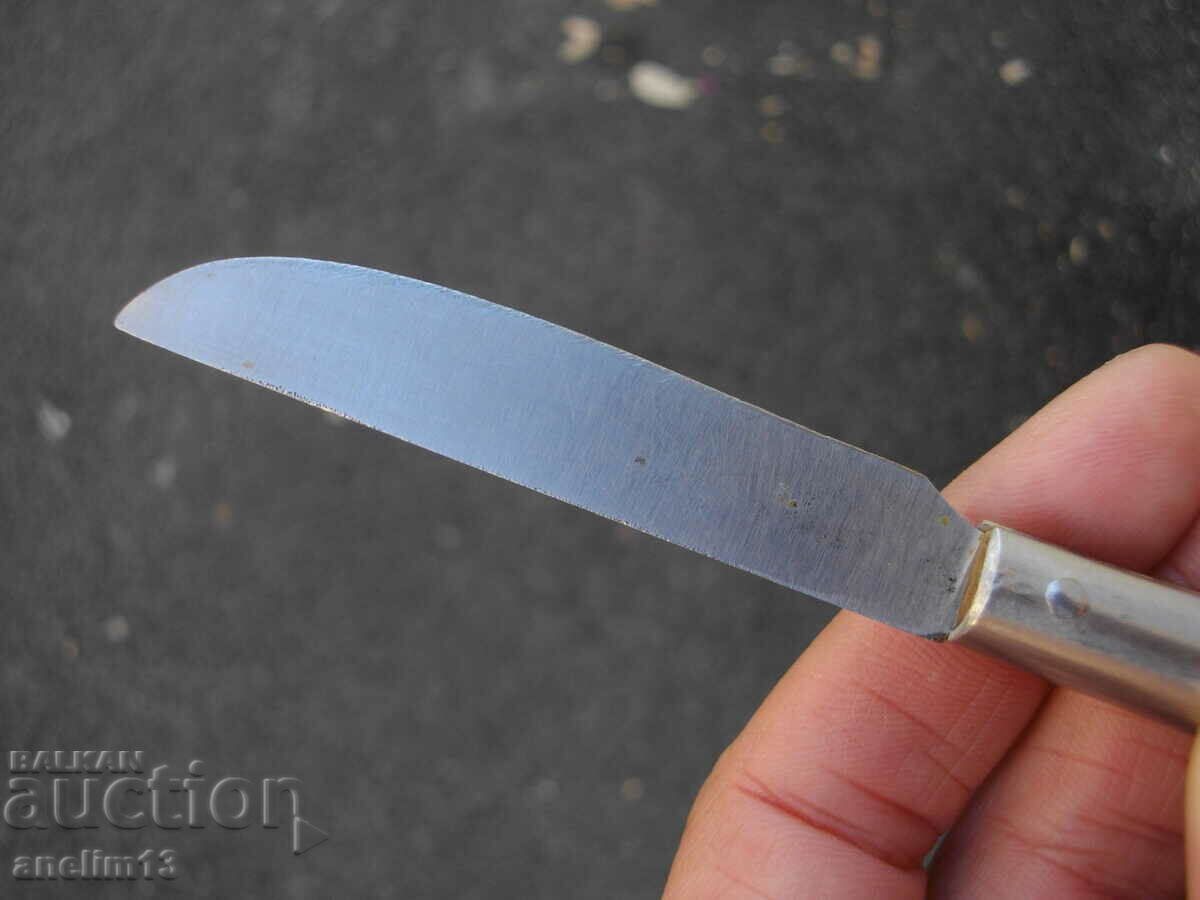 Delivery of TARAMUNDI COLLECTIBLE POCKET KNIFE