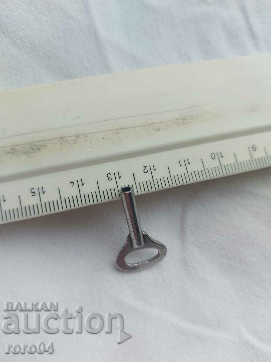 Delivery of KEY - KEY - POCKET WATCH Delivery of KEY - KEY - POCKET WATCH