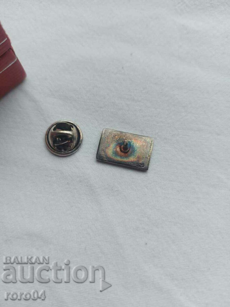 Delivery of SILVER BADGE - 925 Delivery of SILVER BADGE - 925