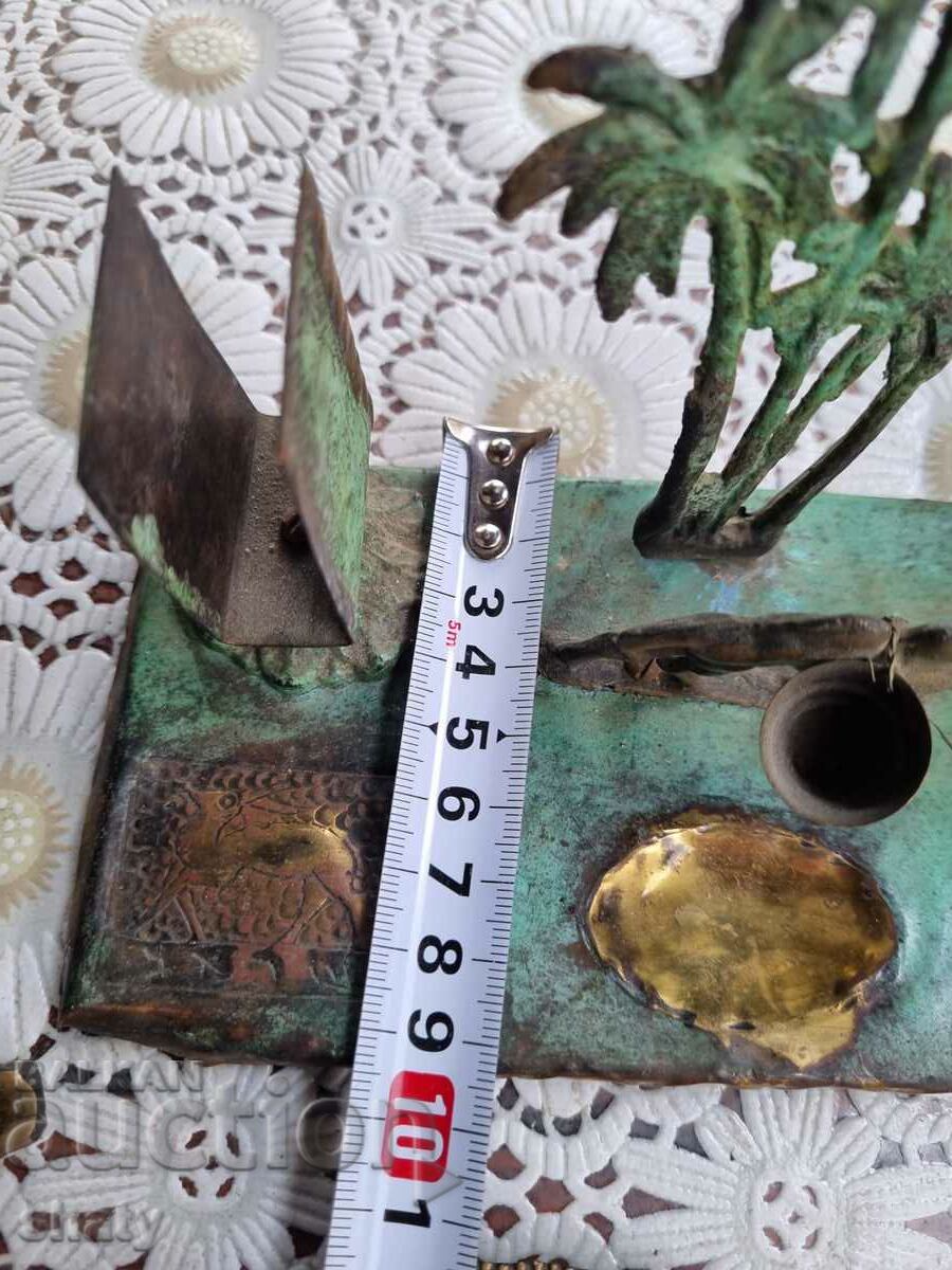 Delivery of Old bronze desk inkstand