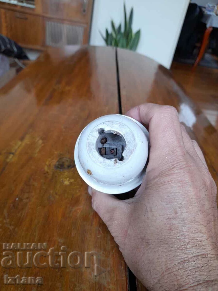 Аукцион Стара порцеланова фасонка Аукцион Стара порцеланова фасонка