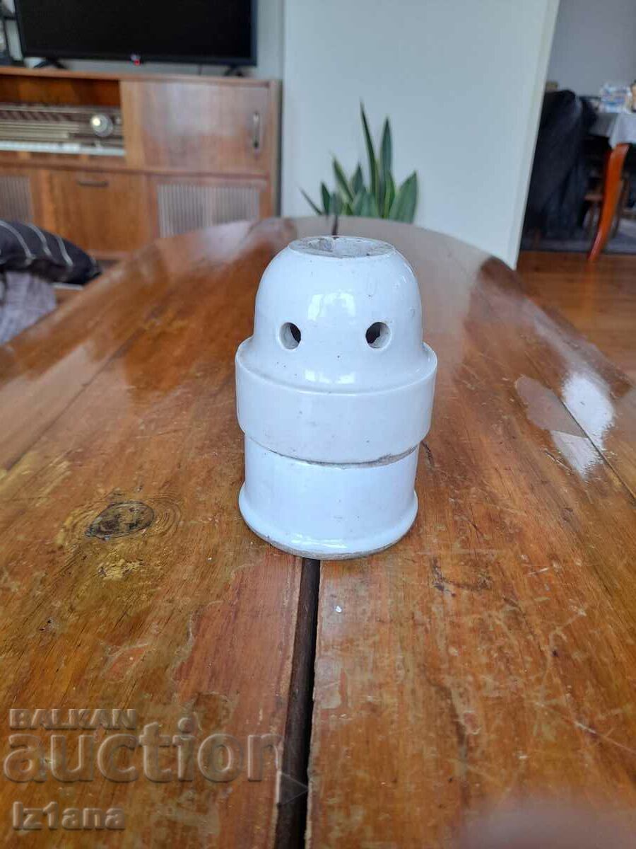 Стара порцеланова фасонка Стара порцеланова фасонка