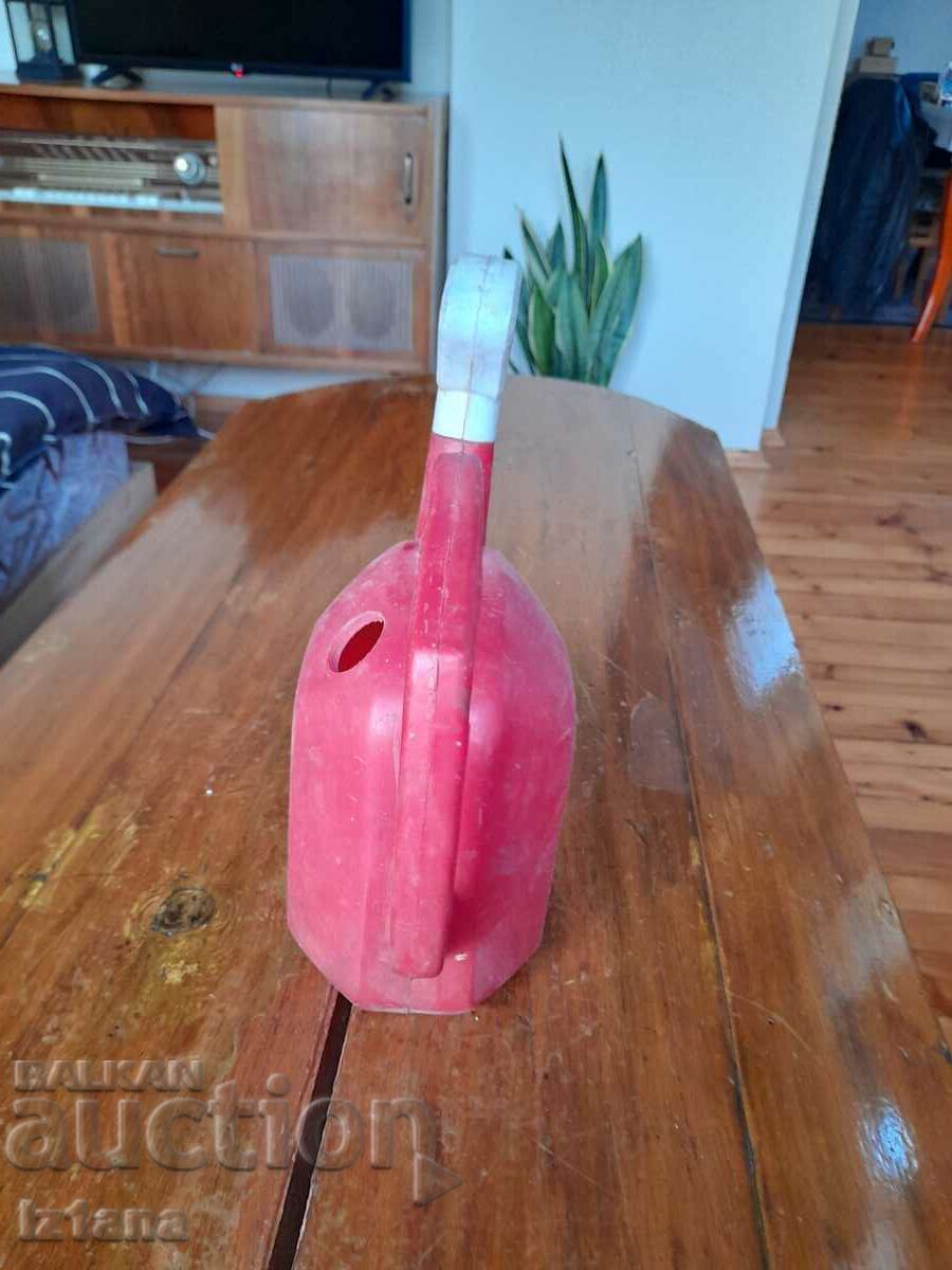 Παράδοση Παλιό παιδικό ποτιστήρι Παράδοση Παλιό παιδικό ποτιστήρι