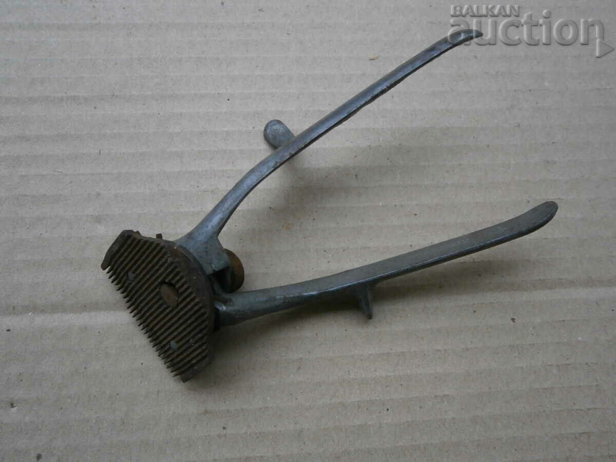 old hair clipper - 7