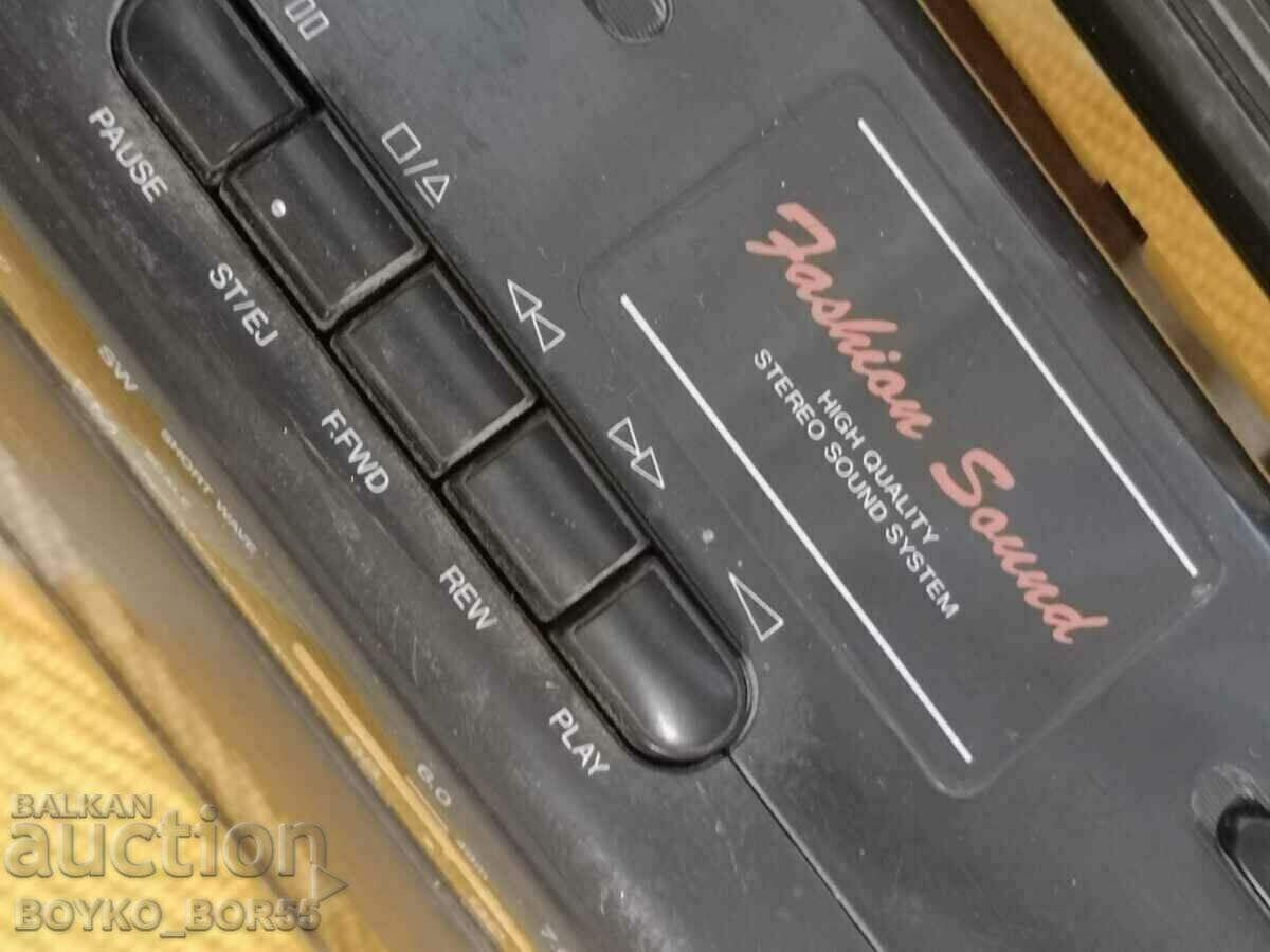 Auction Rare Goldstar Double Cassette Stereo Radio Cassette Player - now LG Auction Rare Goldstar Double Cassette Stereo Radio Cassette Player - now LG