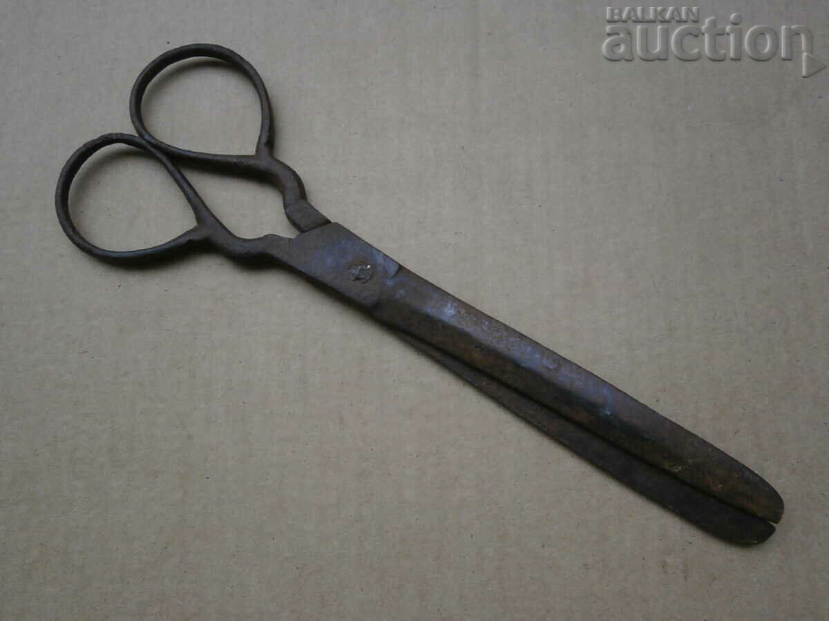 Auction ancient Revival forged large scissors Auction ancient Revival forged large scissors