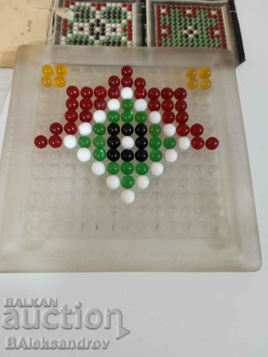 Joc de masă foarte vechi, Jigsaw cu preț 28.00 BGN | € 14.32 Joc de masă foarte vechi, Jigsaw cu preț 28.00 BGN | € 14.32