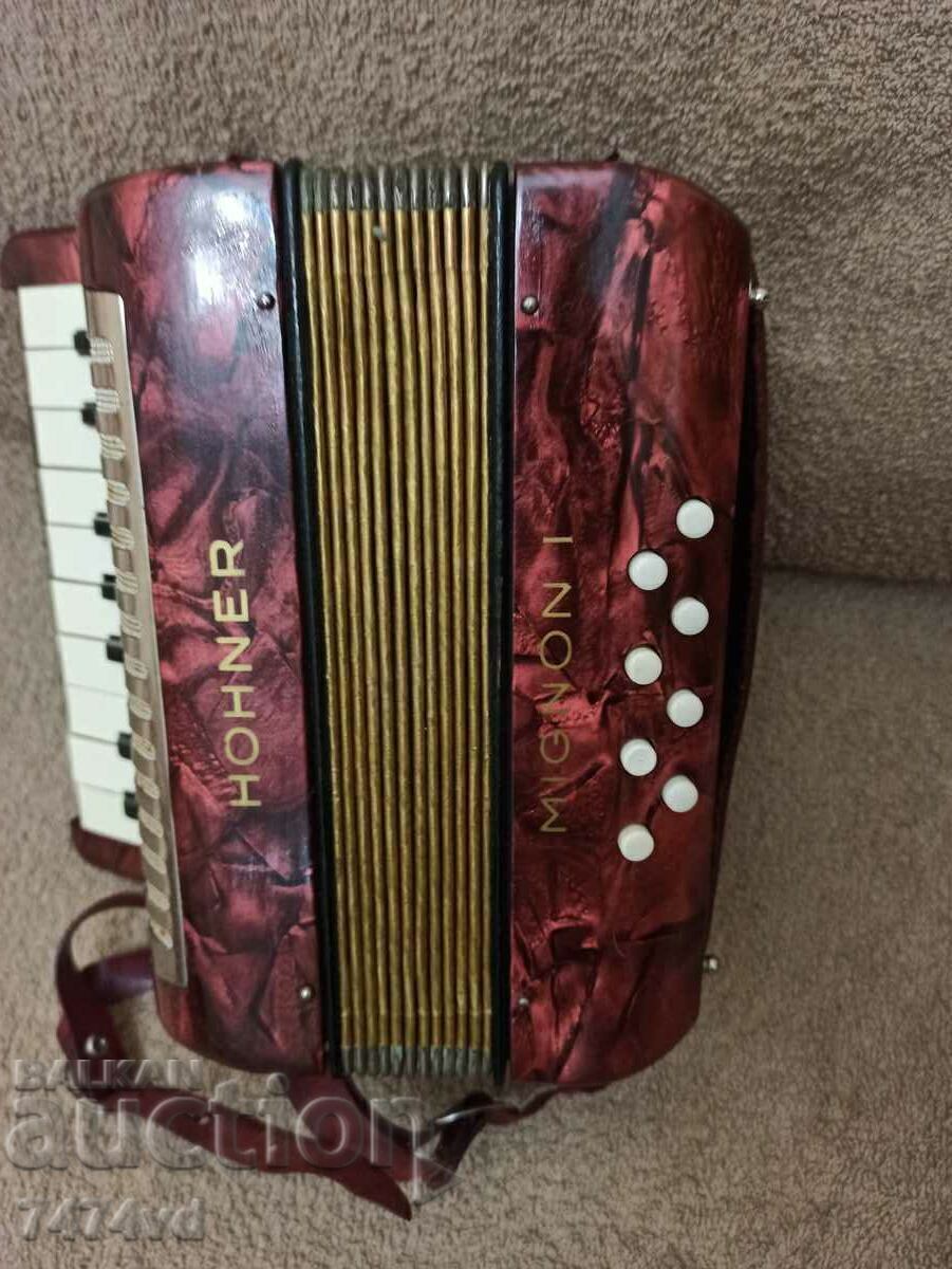 EXTREMELY RARE MINI ACCORDION HOHNER MIGNON 1-8 BASS - 5 EXTREMELY RARE MINI ACCORDION HOHNER MIGNON 1-8 BASS - 5