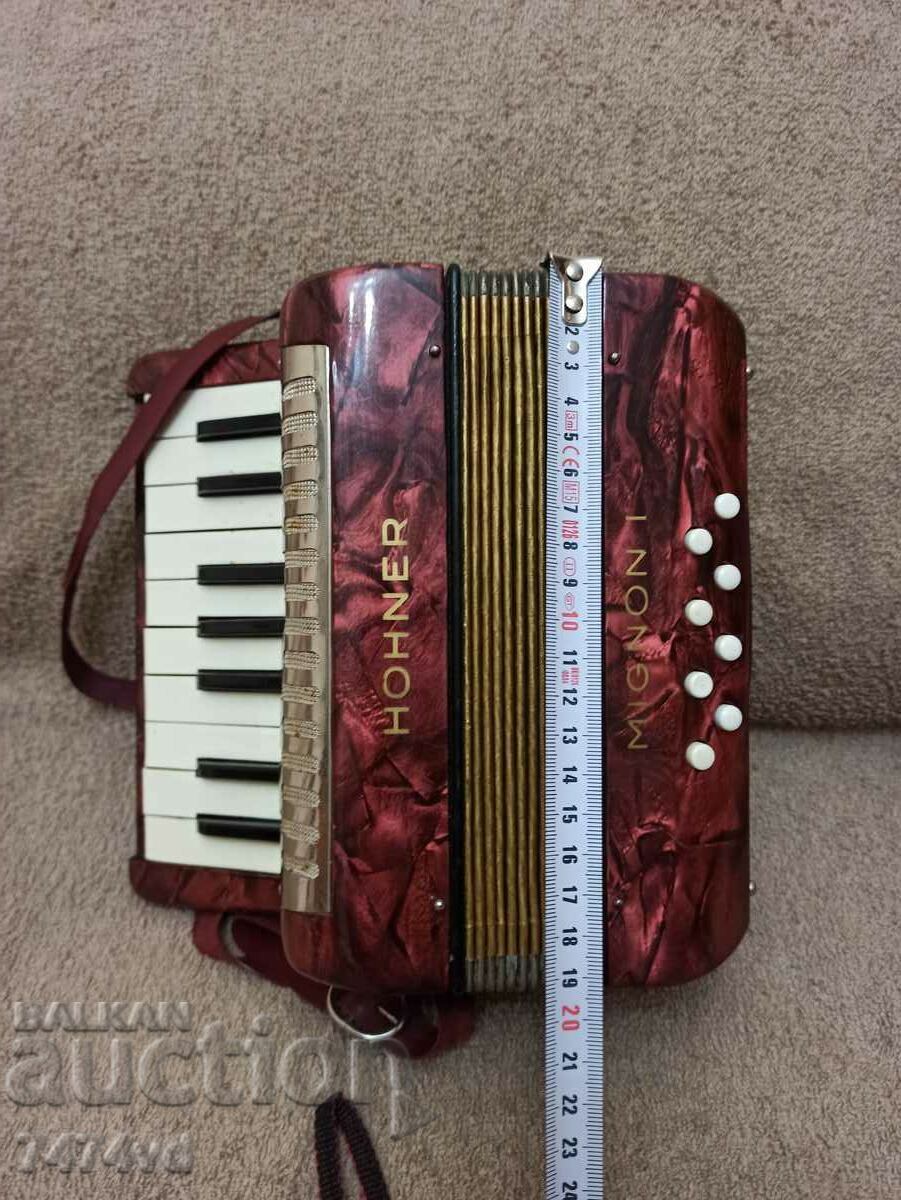 EXTREMELY RARE MINI ACCORDION HOHNER MIGNON 1-8 BASS