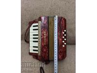 ИЗКЛЮЧИТЕЛНО РЯДЪК МИНИ  АКОРДЕОН HOHNER MIGNON 1-8 БАСА