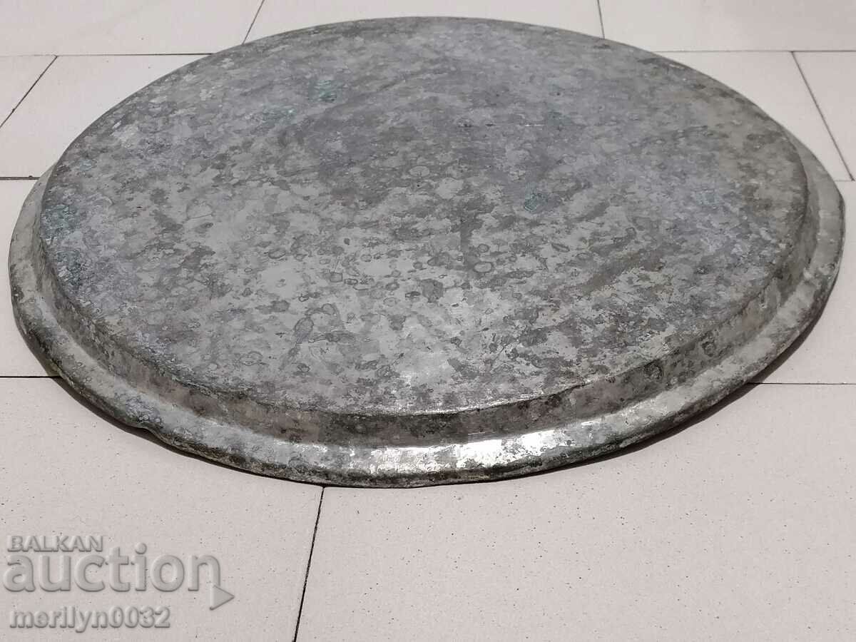 Delivery of An old copper baking tin tray copper pot Delivery of An old copper baking tin tray copper pot