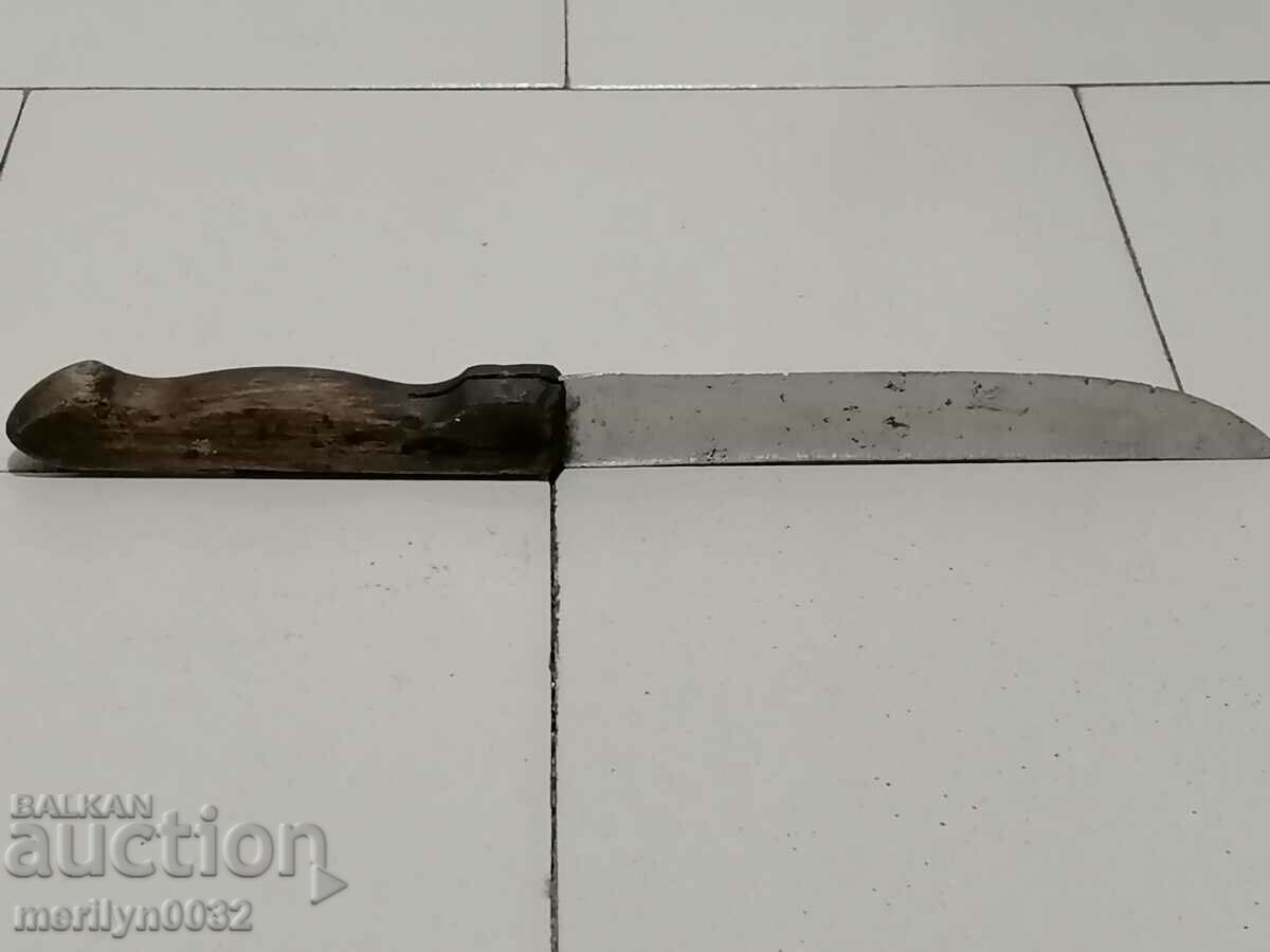Delivery of Old butcher knife Delivery of Old butcher knife