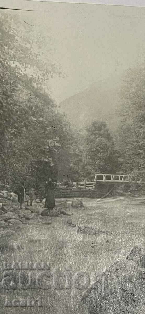 Pop in a river in front of a bridge with price 4.99 BGN | € 2.55 Pop in a river in front of a bridge with price 4.99 BGN | € 2.55