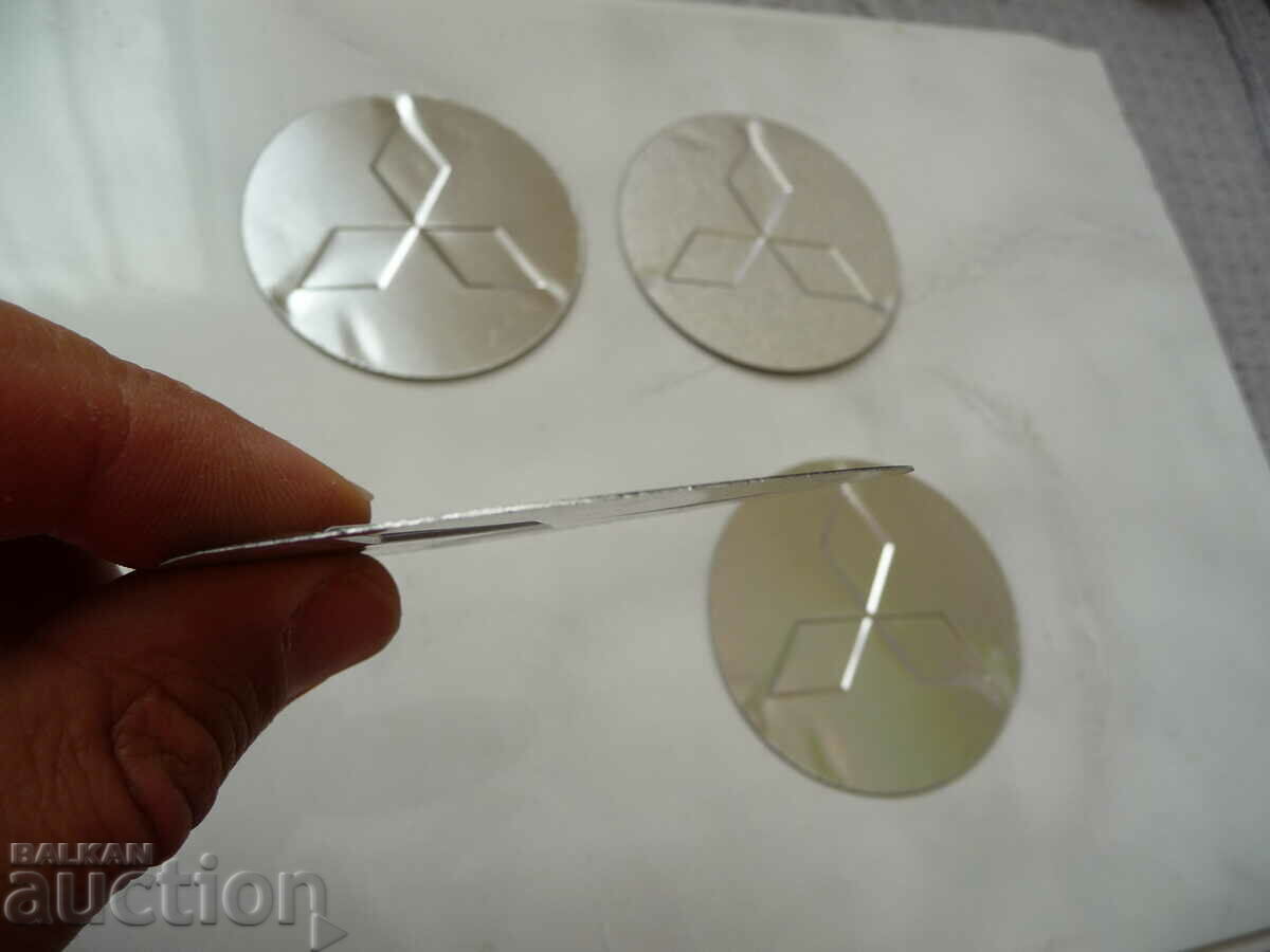 Παράδοση 4 εμβλήματα Mitsubishi Ζάντες μεταλλικού κράματος Mitsubishi