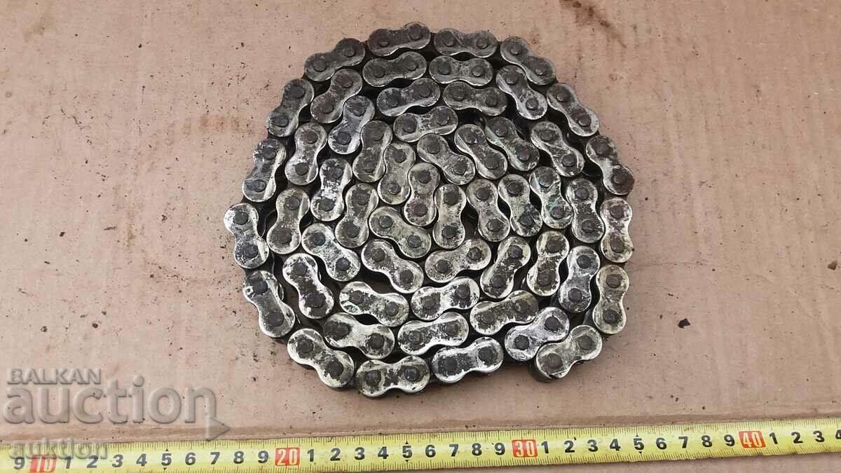 MASSIVE STEEL CHAIN - FROM A CAR - 7 MASSIVE STEEL CHAIN - FROM A CAR - 7