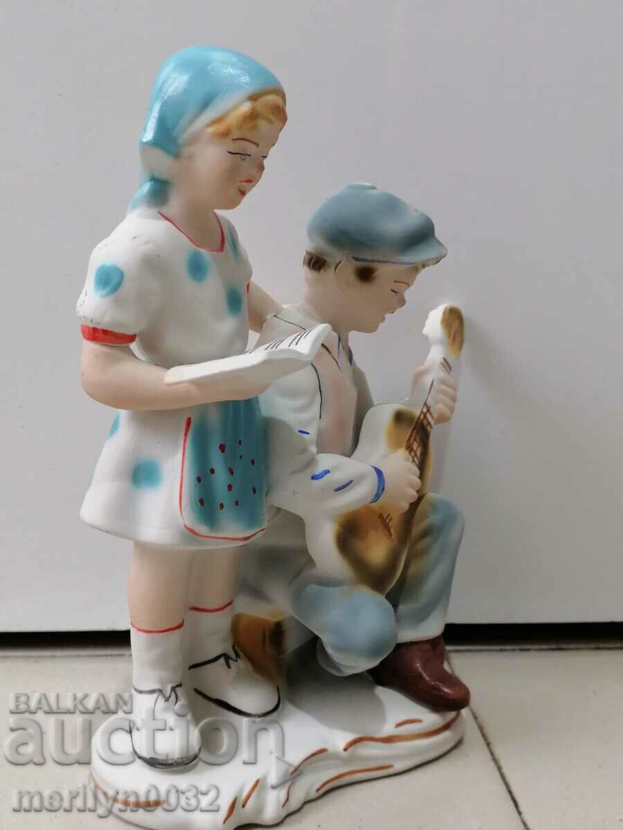 Auction Porcelain figures, figure, statuette, porcelain, plastic Auction Porcelain figures, figure, statuette, porcelain, plastic