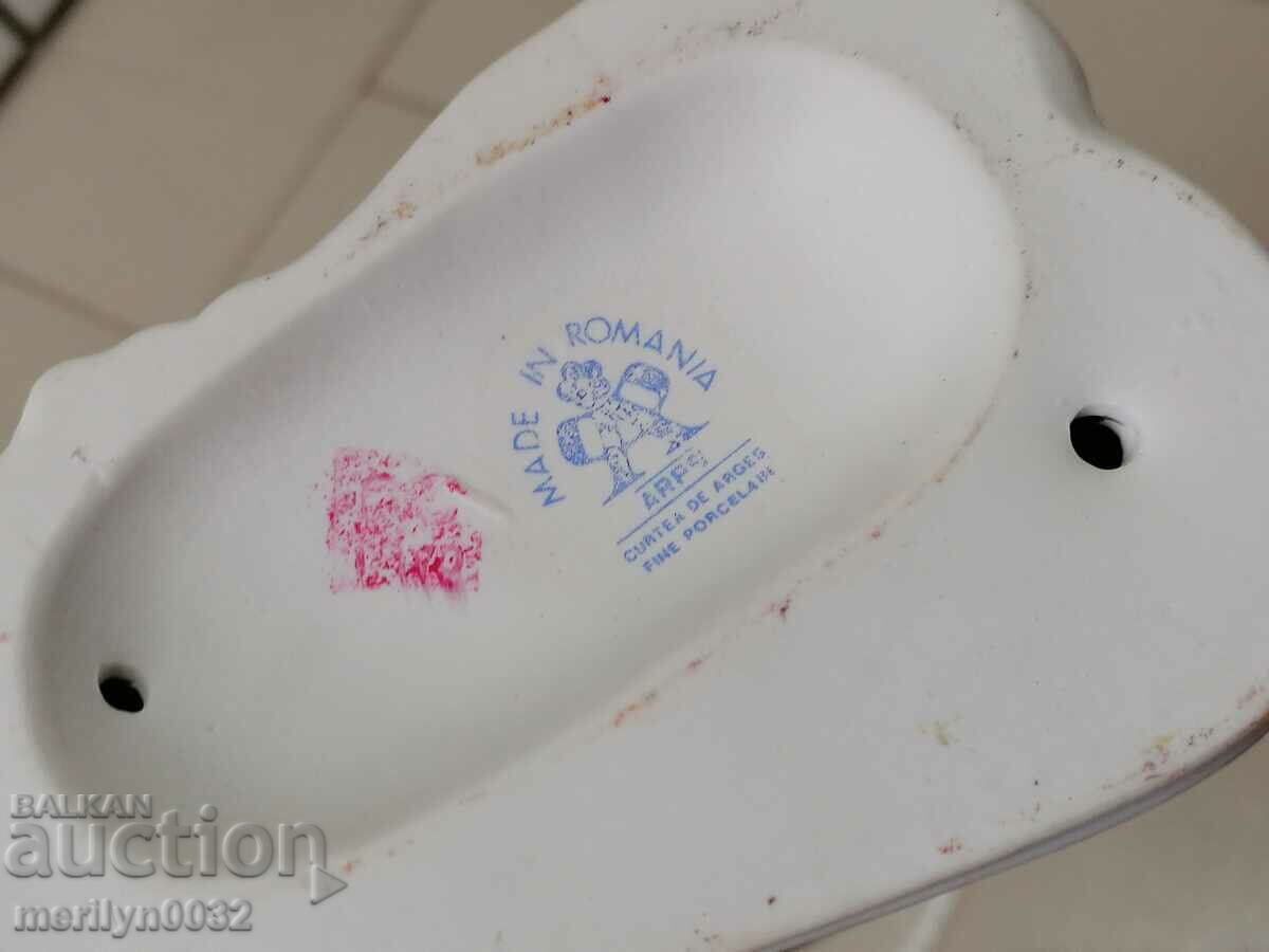 Porcelain figures, figure, statuette, porcelain, plastic - 7 Porcelain figures, figure, statuette, porcelain, plastic - 7