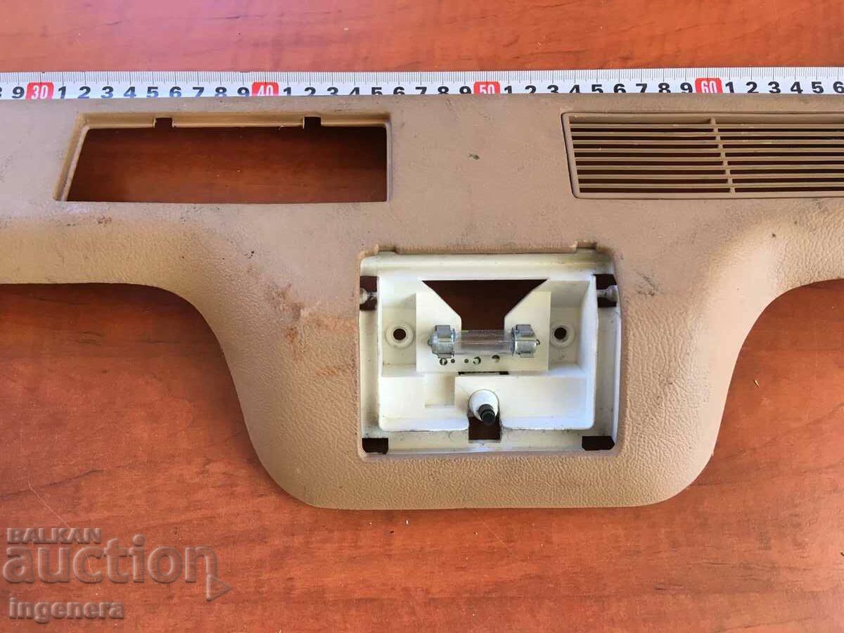 Auction JEEP GRAND CHEROKEE 4 LITER PLASTIC LID Auction JEEP GRAND CHEROKEE 4 LITER PLASTIC LID