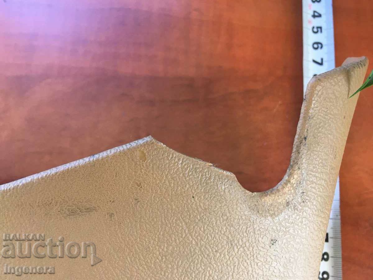 JEEP GRAND CHEROKEE 4 LITER PLASTIC COVER - 7 JEEP GRAND CHEROKEE 4 LITER PLASTIC COVER - 7