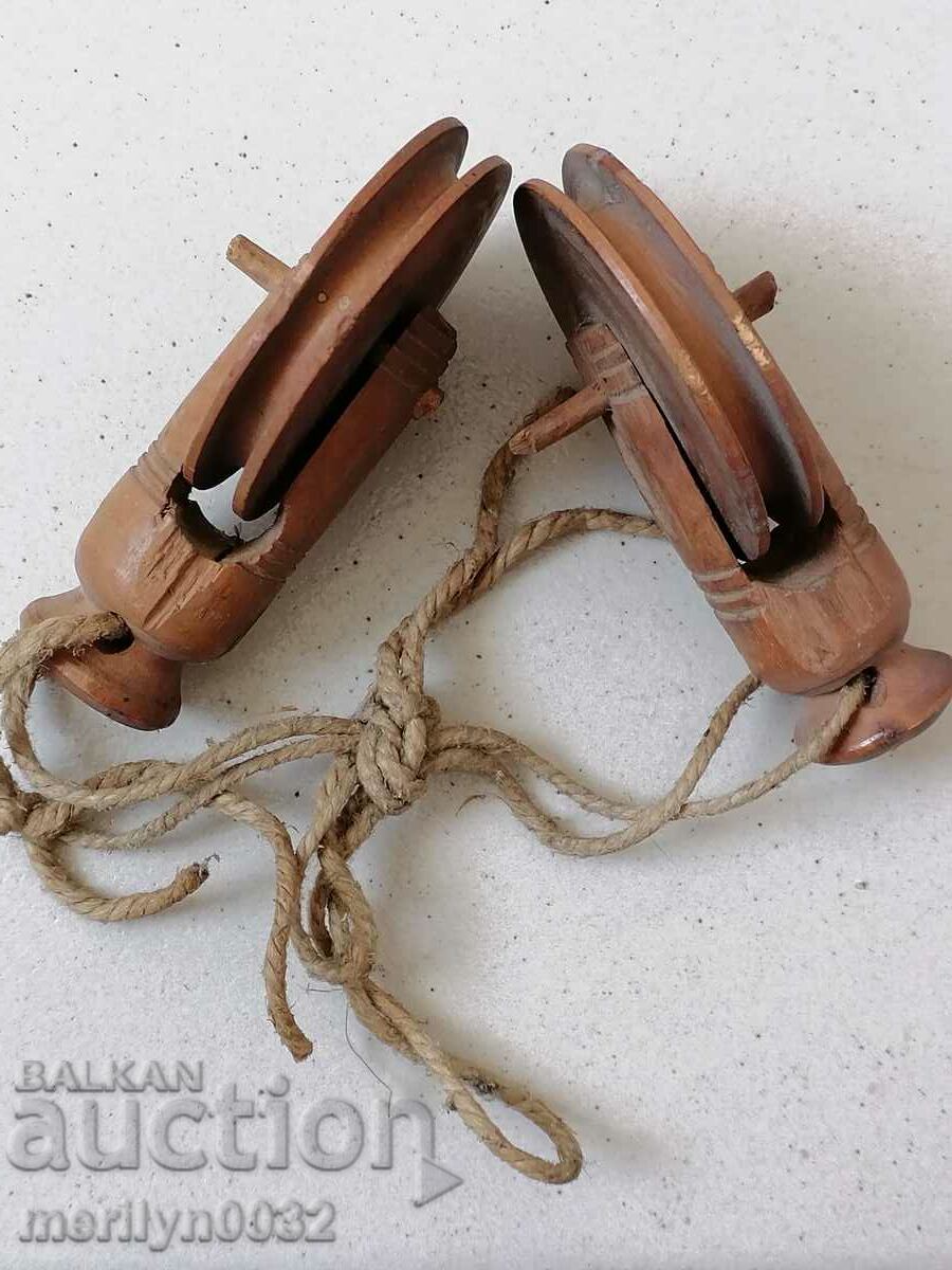 Old wood pulleys, polispast for loom, wooden, primitive - 7 Old wood pulleys, polispast for loom, wooden, primitive - 7