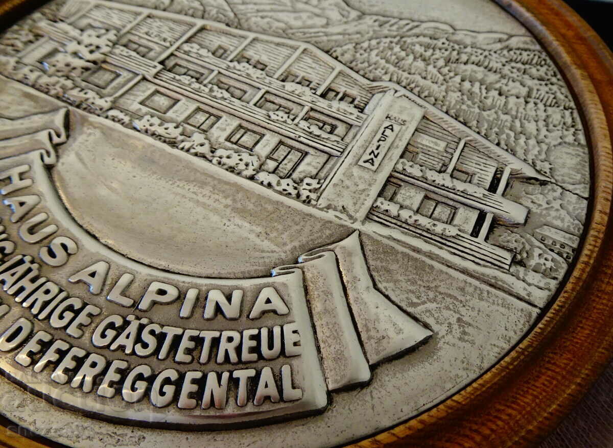 Canvas painting, relief picture from the Swiss Alps with price 26.00 BGN | € 13.29 Canvas painting, relief picture from the Swiss Alps with price 26.00 BGN | € 13.29