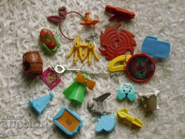 lot of Kinder toys with price 20.00 BGN | € 10.23 lot of Kinder toys with price 20.00 BGN | € 10.23