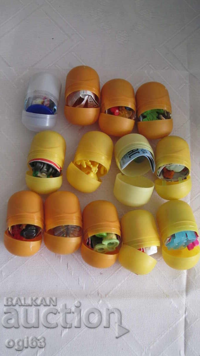 Auction lot of Kinder toys Auction lot of Kinder toys
