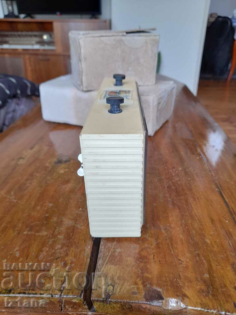 Delivery of Old Chess Clock Amber Delivery of Old Chess Clock Amber