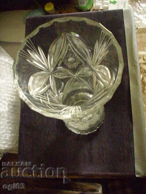 Vase CRYSTAL 3 with price 30.00 BGN | € 15.34 Vase CRYSTAL 3 with price 30.00 BGN | € 15.34
