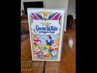 Видеокасета Snow White and the Seven Dwarfs