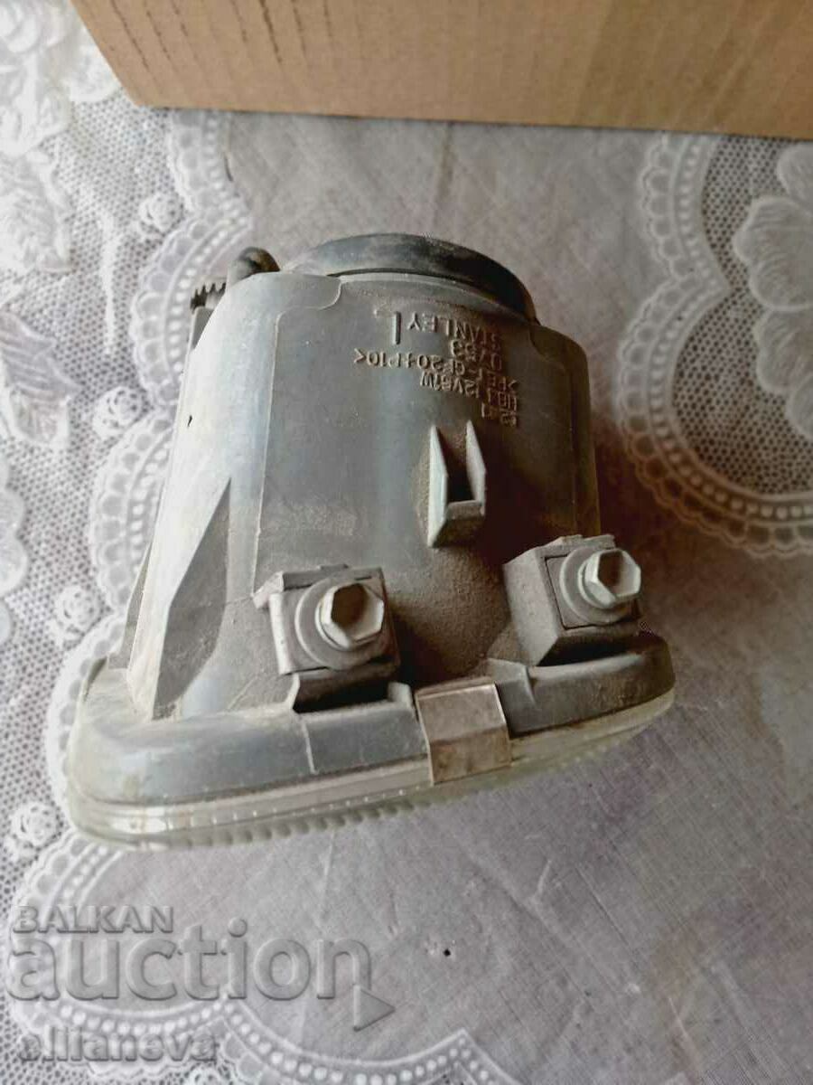 Left halogen Toyota Yaris Verso 2003 with price 60.00 BGN | € 30.68