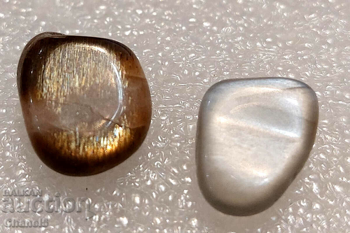 Auction NATURAL LUNAR AND SUNSTONE - INDIA - (528) Auction NATURAL LUNAR AND SUNSTONE - INDIA - (528)