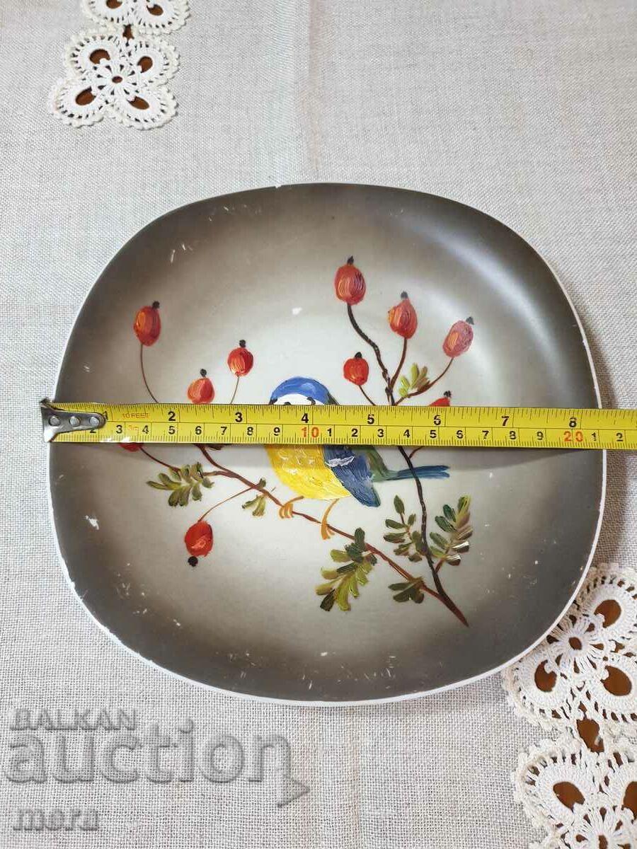 Auction  Hand painted wall plate signed by the author
