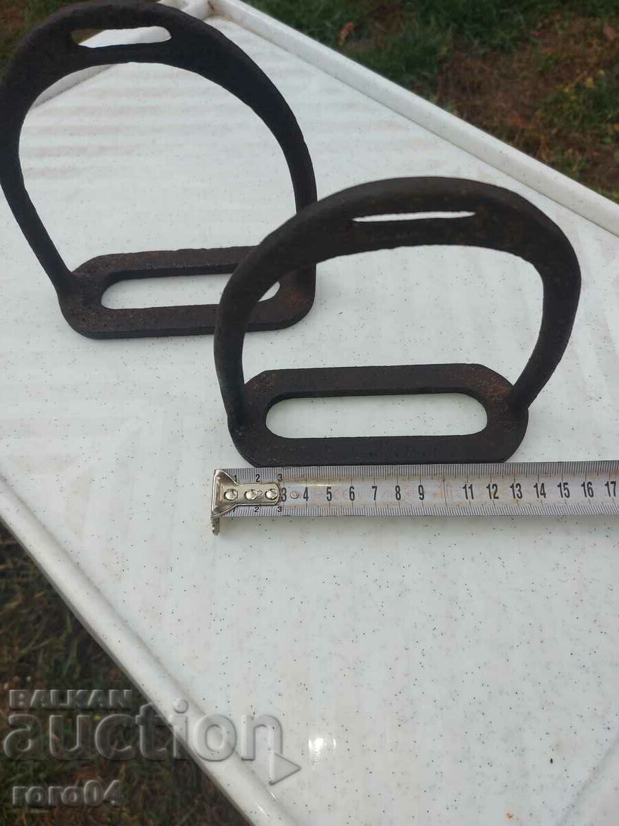 Stirrups - Stirrups - HUGE - EXCELLENT with price 36.00 BGN | € 18.41 Stirrups - Stirrups - HUGE - EXCELLENT with price 36.00 BGN | € 18.41