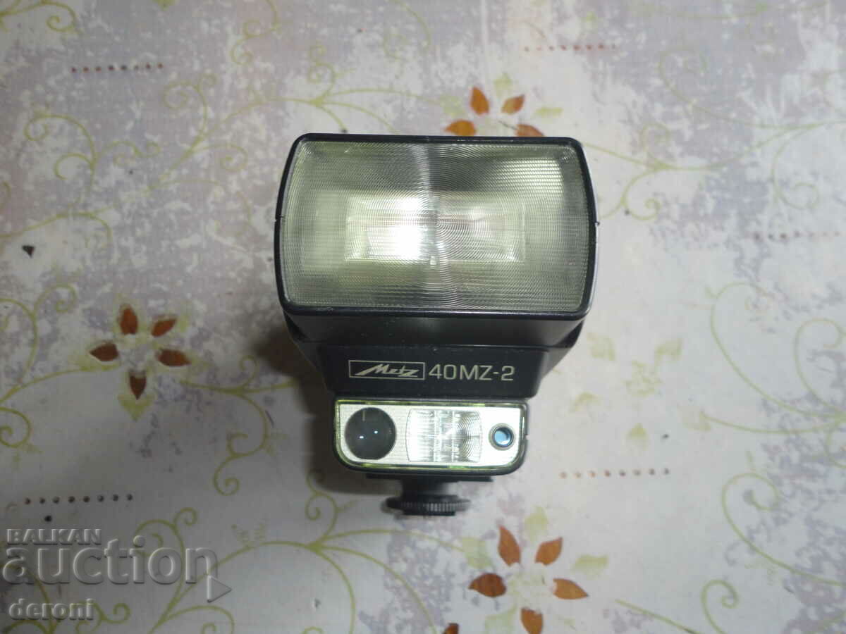 German flash Metz 40MZ 2 - 5 German flash Metz 40MZ 2 - 5