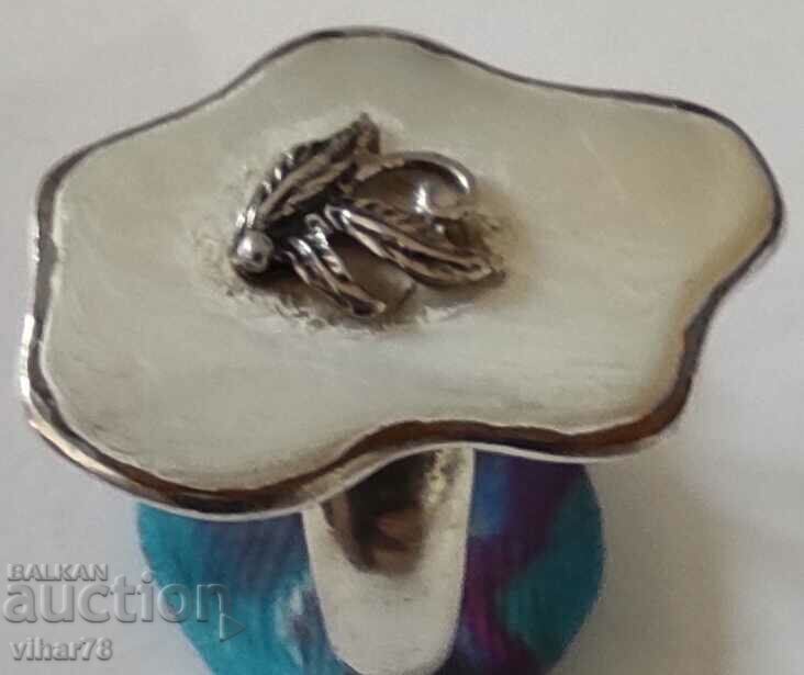 VERY BEAUTIFUL SILVER WOMEN'S RING WITH MOTHER OF PEARL with price 99.99 BGN | € 51.12 VERY BEAUTIFUL SILVER WOMEN'S RING WITH MOTHER OF PEARL with price 99.99 BGN | € 51.12