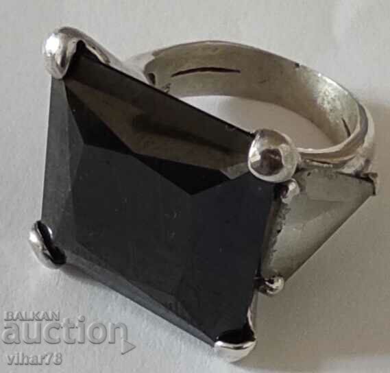 WOMEN'S SILVER RING WITH BLACK ONYX - 5 WOMEN'S SILVER RING WITH BLACK ONYX - 5