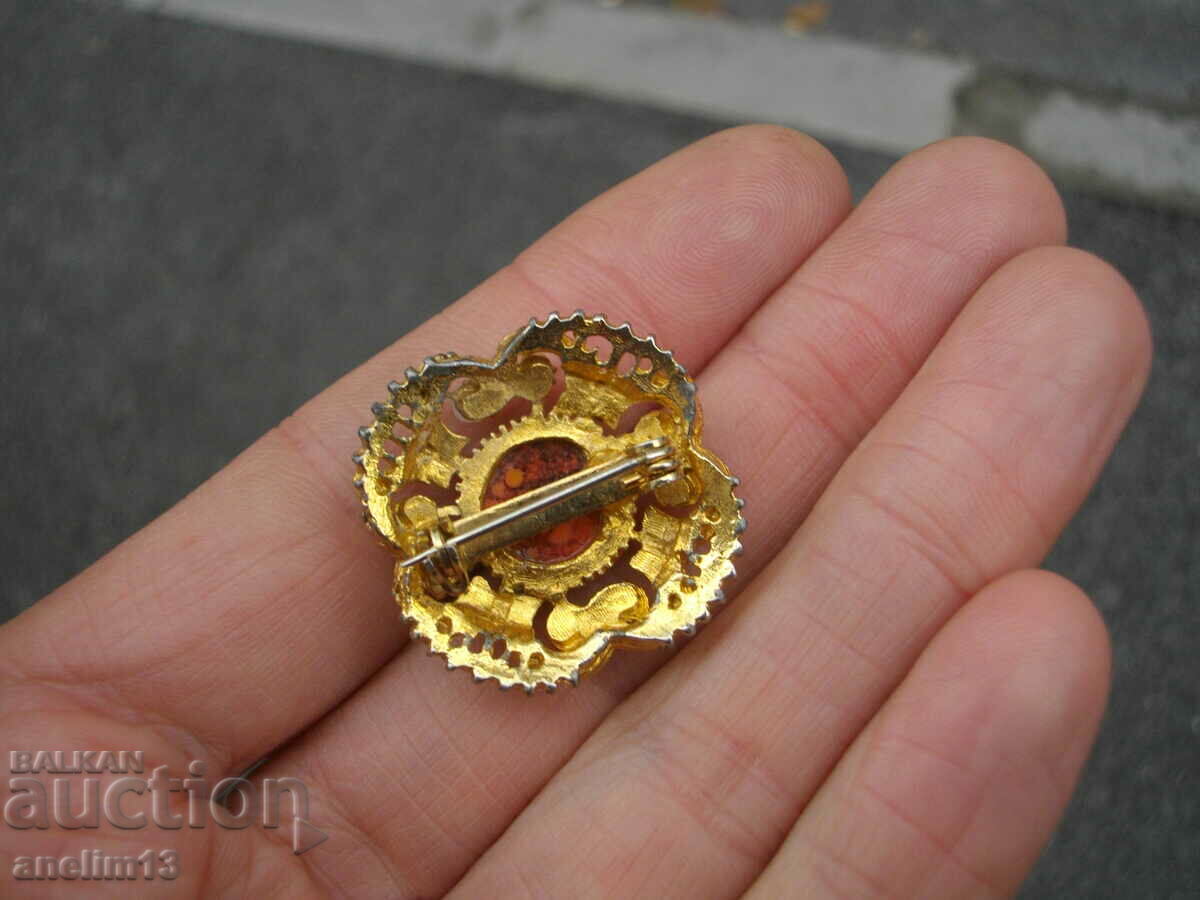 Παράδοση STARA καρφίτσα Παράδοση STARA καρφίτσα