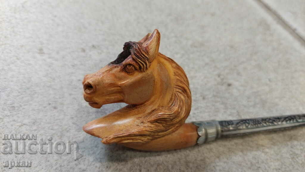 Tigara de argint cu niello si figura de cal... Secolul XIX cu preț 500.00 BGN | € 255.65 Tigara de argint cu niello si figura de cal... Secolul XIX cu preț 500.00 BGN | € 255.65