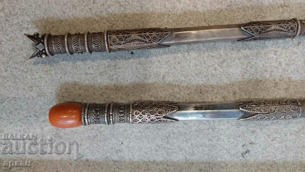 Auction Silver cigarettes with amber - Ottoman Empire XIX century - 2 pcs Auction Silver cigarettes with amber - Ottoman Empire XIX century - 2 pcs